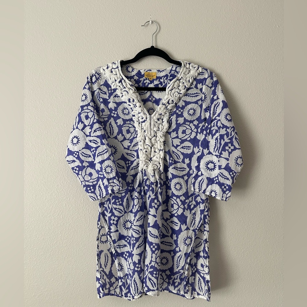 Roberta Roller Rabbit Woman’s Tunic Size S White Blue Embroidered Summer Beach